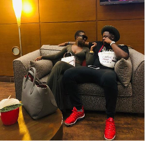 Medikal fuels relationship rumors with Fella Makafui with latest photo
