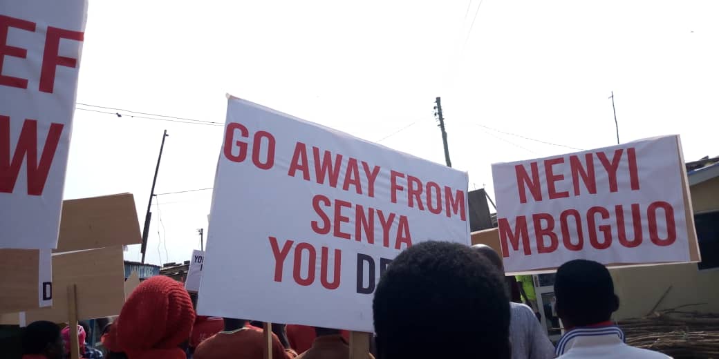 We will kill him if he insists to be chief -Angry Residents threatened.