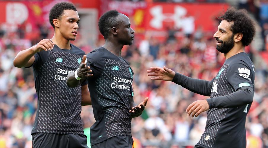 FORMER STRIKER DIOUF SAYS LIVERPOOL CARAFED IT LAST SEASON.