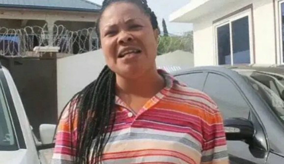 Nana Agradaa Claps Back, Vows To Destroy Prophetess Pep Donkor On Sunday (Video+)