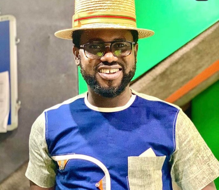 Abeiku Santana Grinds High School Female Hot Back