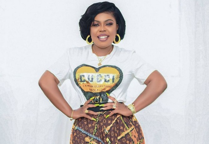 Afia Schwar In Deep Trouble – Ghanaian Ladies Offered £2,000 to Beat her Up for Insulting Safo Kantanka