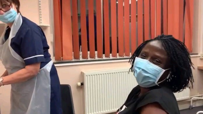 Diana Hamilton Gets Vaccinated in the UK